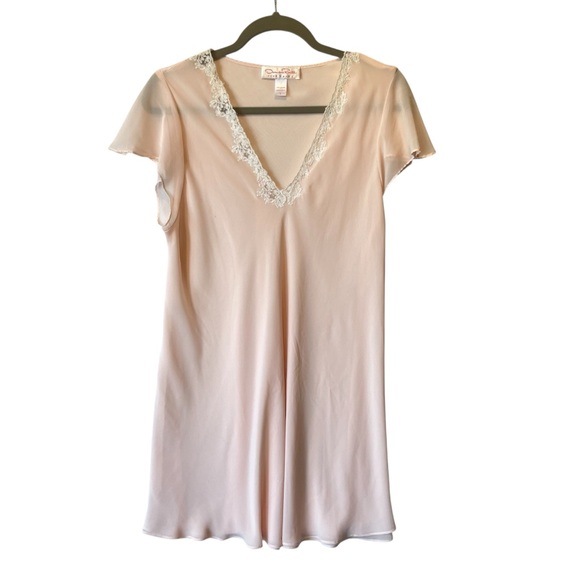 Oscar de la Renta short nightgown L large Pink label womens Lace detail V-neck - Picture 1 of 6